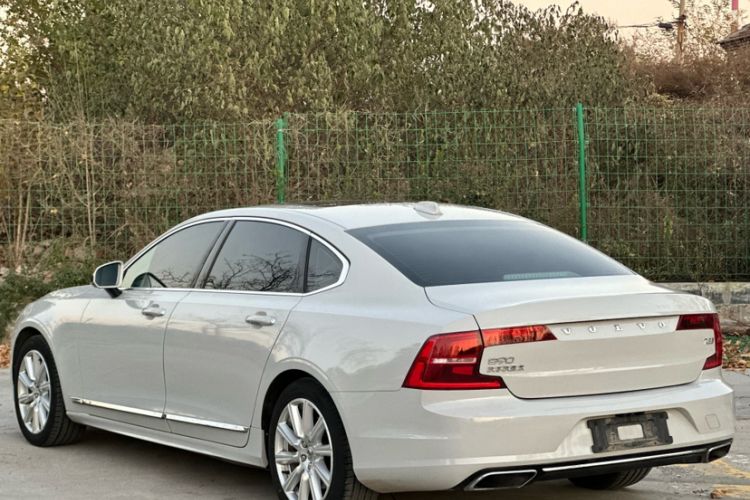 Used Volvo S90 2020 T5 Zhiyi Luxury Edition