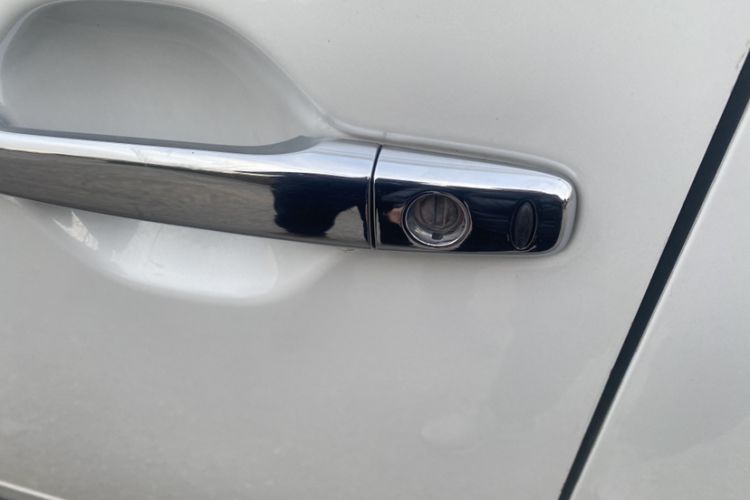 Used Mitsubishi Outlander 2019 2.4L 4x4 Zhi Xiang Edition 7 Seats China VI Standard