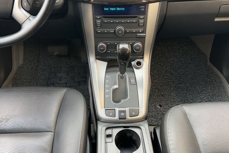 Used Chevrolet Captiva 2014 2.4L 4x4 Flagship Edition 7 Seats