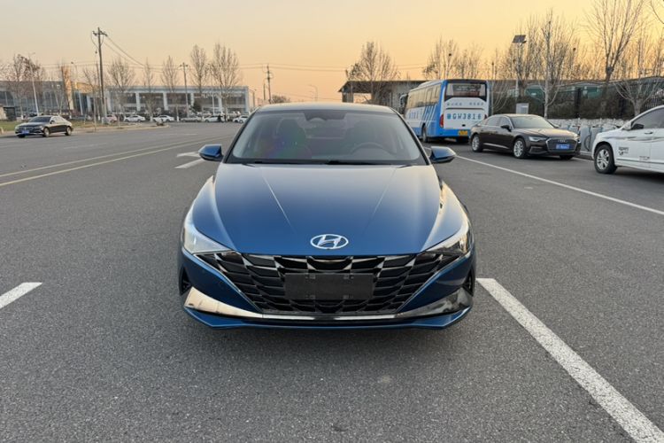 Used Hyundai Elantra 2021 1.5L CVT LUX Prestige Edition
