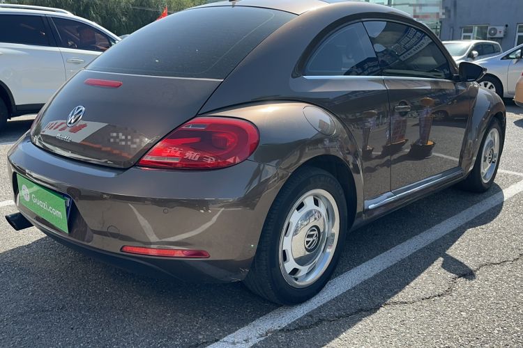 Used Volkswagen Beetle 2015 180TSI model
