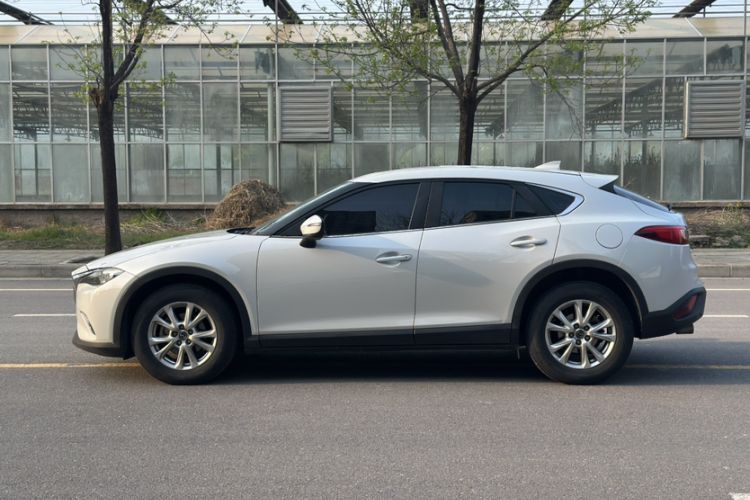 Used Mazda CX-4 2018 2.0L Automatic Two-Wheel Drive Blue Sky Dynamic Version China V Standard
