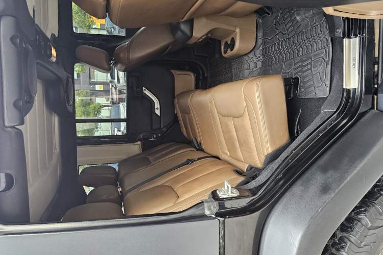 Used Jeep Wrangler 2013 3.6L Sahara Four-Door Edition