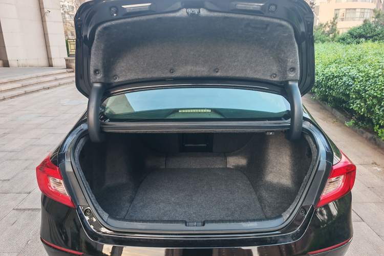 Used Honda Accord 2018 230TURBO Comfort Version National V Trunk