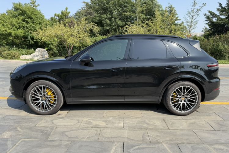Used Porsche Cayenne 2023 Cayenne 3.0T Platinum Edition

