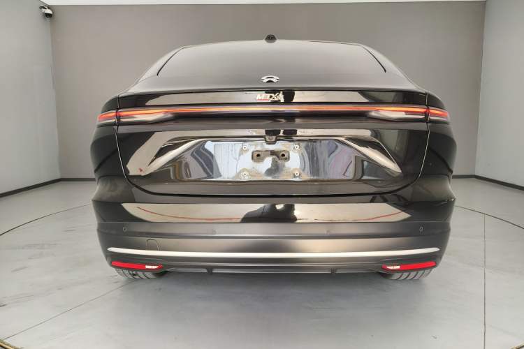 Used Nio EC6 2024 75 kWh Exterior 1