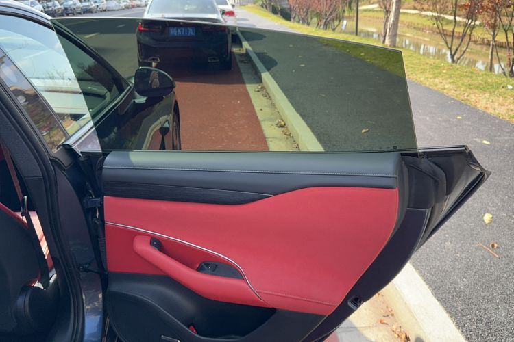 Used Xiaomi Auto SU7 2024 Rear-Drive Ultra-Long Range Advanced Pro-Level Intelligent Driving Version
