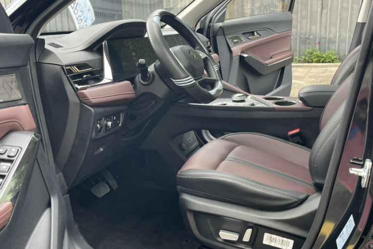 Used SOL X8 PLUS 2023 1.5 TGDI DCT Smart Edition 7-Seater