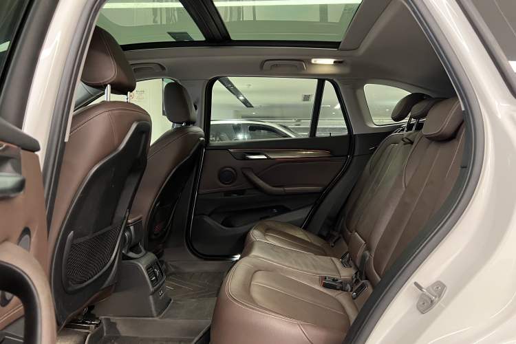 Used BMW X1 New Energy 2019 xDrive25Le Mileage Upgrade Version Interior 12