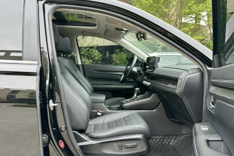 Used Honda CR-V 2023 240TURBO Two-Wheel Drive FENGSHANG Edition 5 Seats Right Front Seat