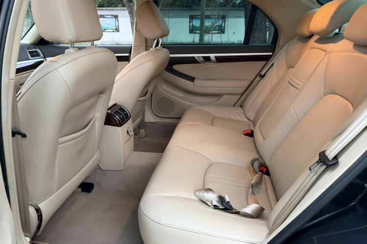 Used Roewe 750 2011 1.8T 750D NAVI Business Edition Automatic Transmission