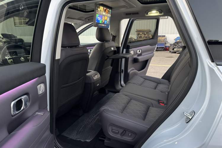 Used Leapmotor C16 2026 Pure Electric 630 LiDAR Zhizun Edition 5 Seats
