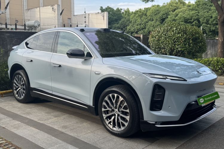 Used Nio EC6 2025 75 kWh