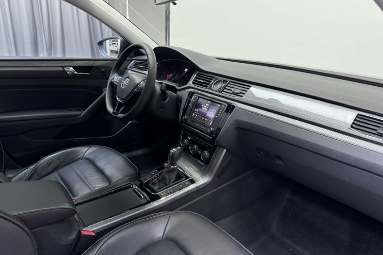 Used Volkswagen Passat 2017 330TSI DSG Luxury Edition