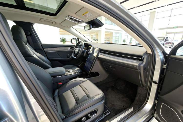 Used SERES SF5 2021 Four-Wheel Drive Freedom Expedition Edition