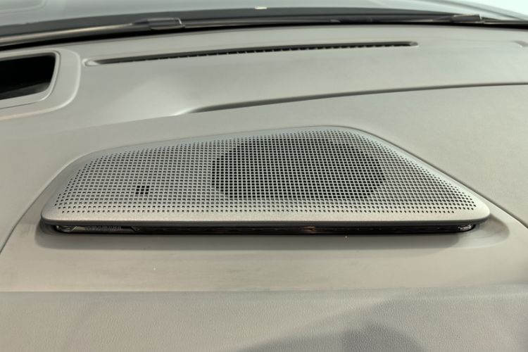 Used Zeekr 009 2024 Six-Seat Executive Version 4WD 108 kWh
