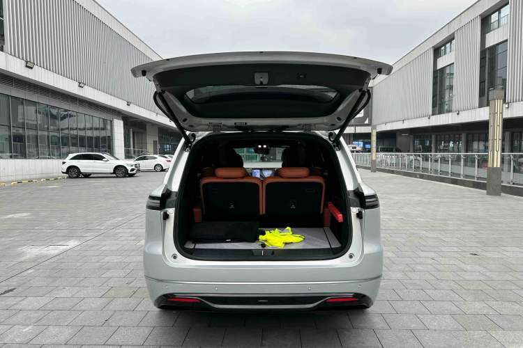 Used Deepal S09 2025 Four-Wheel Drive Ultra+ Custom Edition