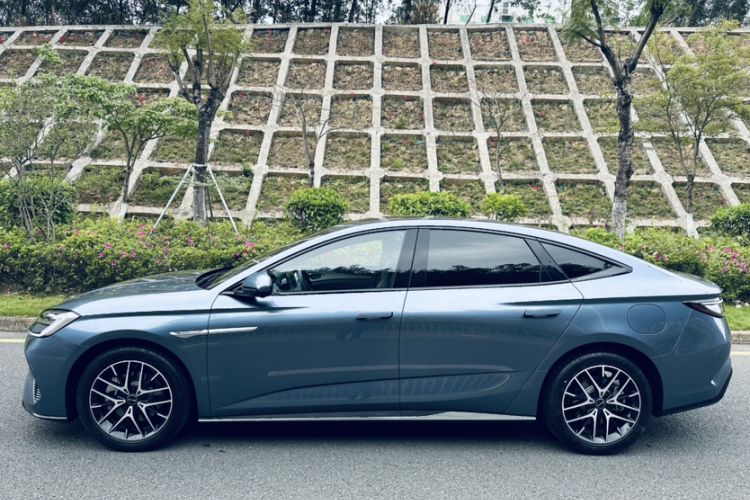 Used BYD Seal 07 DM-i 2025 DM-i 1.5L 125km Prestige Model Exterior 2