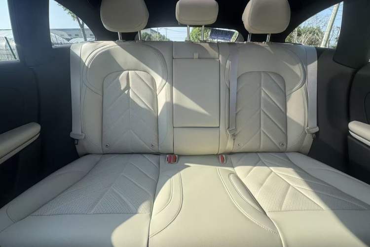 Used Nio ET5T 2025 100kWh Touring
