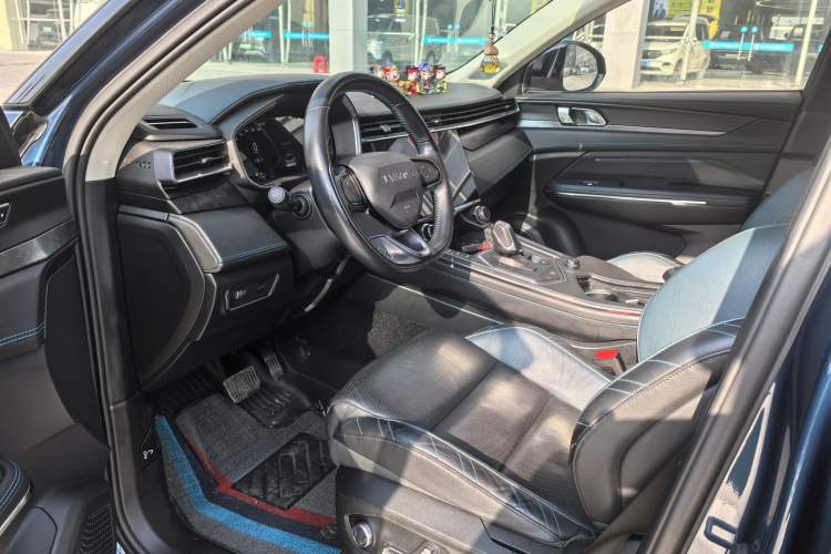 Used Lynk & Co 05 2020 2.0TD Two-Wheel Drive Shine Halo