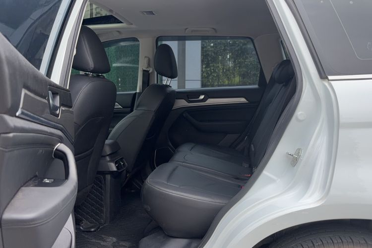 Used Haval H6 2018 Sport Edition 1.5T Manual Two-Wheel Drive Elite Model China V Standard Left Rear Seat