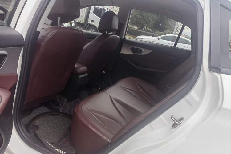 Used Soueast A5 Wing Dance 2019 1.5L CVT Wing豪 Edition China VI Standard
