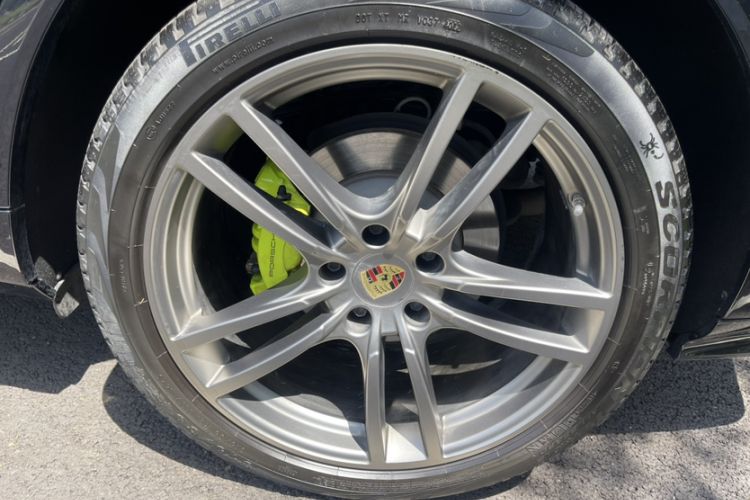 Used Porsche Cayenne E-Hybrid 2023 Cayenne E-Hybrid 2.0T Platinum Edition