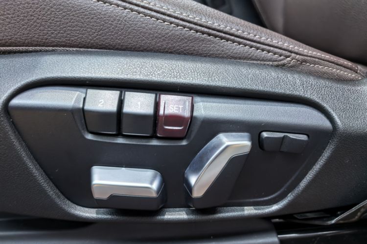 Used BMW 1 Series 2023 125i M Sport Night Edition Interior 10