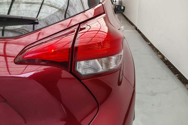 Used Nissan Kicks 2019 1.5L CVT Smart Connect Luxury Edition