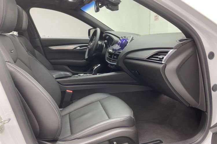Used Cadillac CT5 2021 Revised 28T Luxury Version Right Front Seat