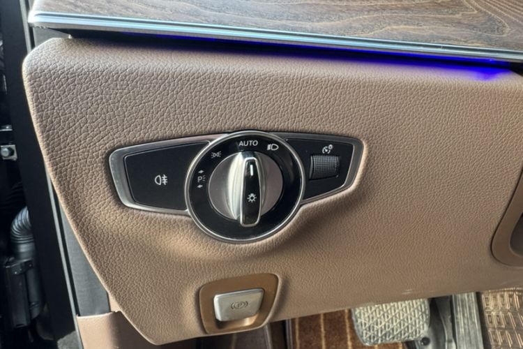 Used Mercedes-Benz E-Class 2019 Facelifted E 300 L Stylish Version
