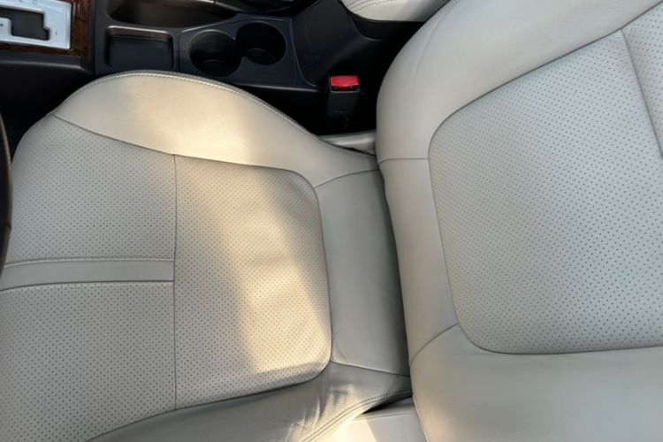 Used Mitsubishi Pajero Sport 2013 3.0L Automatic 4x4 Flagship Edition
