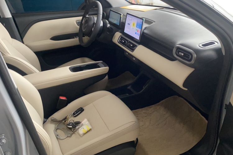 Used Wuling Bingo PLUS 2024 330 km Range Five-Seater Version