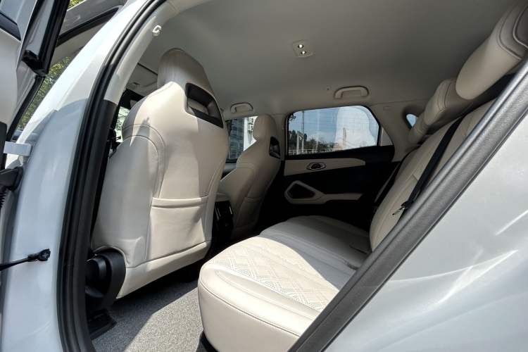 Used BYD Yuan UP 2025 Intelligent Driving Version 401 KM Dynamic Edition