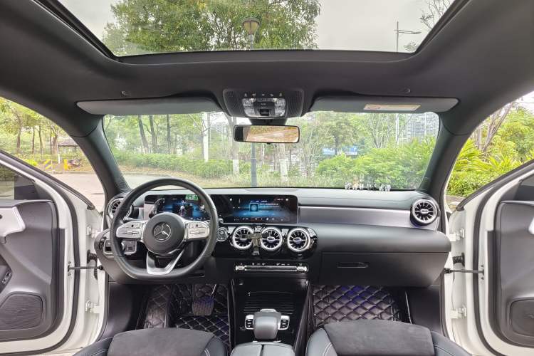 Used Mercedes-Benz A-Class 2020 A 220 L 4MATIC Sport Sedan Interior 5