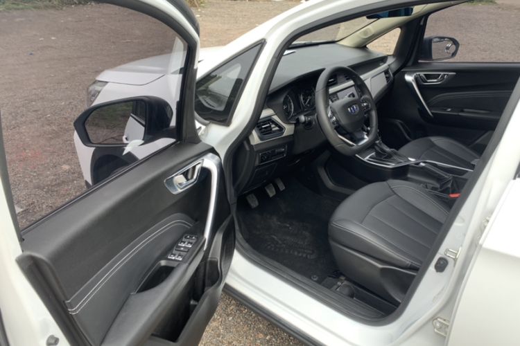 Used Geely Auto Vision X3 2020 1.5L Manual Elite Edition
