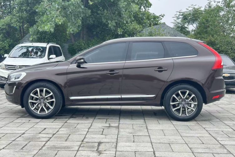 Used Volvo XC60 2017 T5 AWD Smart Drive Edition