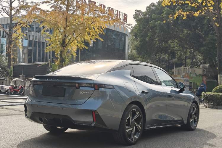 Used Lynk & Co 07 2024 EM-P 126 Long-Range Ultra