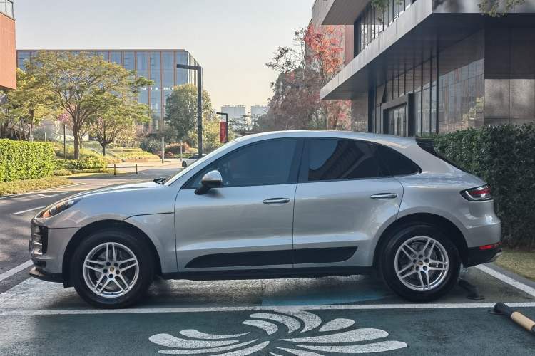 Used Porsche Macan 2021 Macan 2.0T
