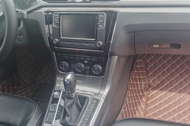 Used Volkswagen Passat 2017 330TSI DSG Luxury Edition