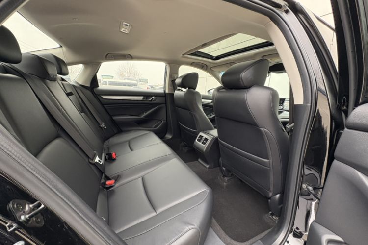 Used Honda Accord 2018 Rui Hybrid 2.0L Rui Ling Edition China VI
