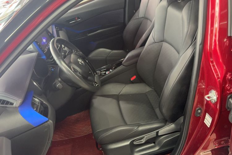 Used Toyota IZOA 2020 2.0L Yichi Version
