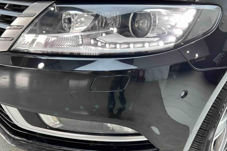 Used Volkswagen FAW-Volkswagen CC 2013 1.8TSI Luxury Model Left Front Headlight
