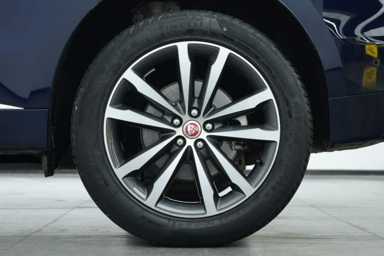 Used Jaguar F-PACE 2021 250 PS R-Dynamic S
