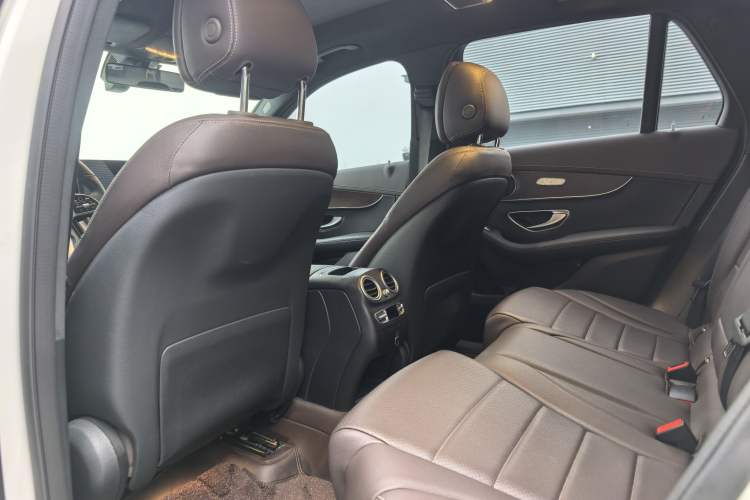 Used Mercedes-Benz GLC 2021 GLC 260 L 4MATIC Luxury Model
