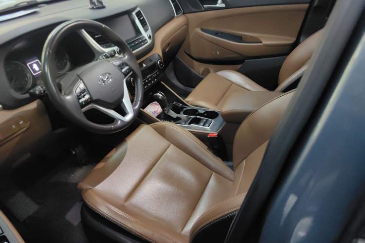 Used Hyundai Tucson 2015 1.6T Dual-Clutch Two-Wheel-Drive Leading Model