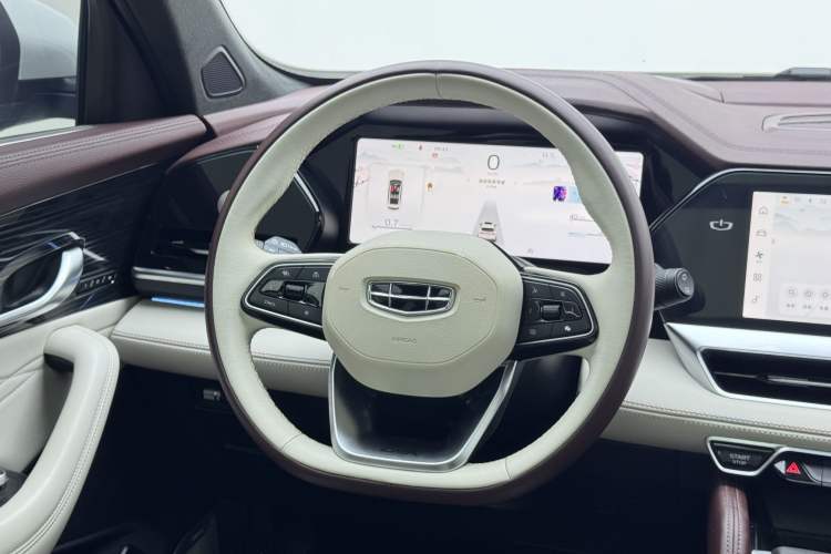 Used Geely Auto Monjaro L 2021 2.0TD DCT EVO Two-Wheel Drive Prestige Version Interior 4