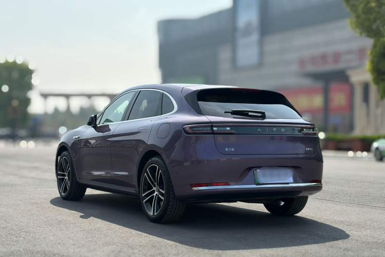 Used Hima AITO M5 2025 Extended-Range Ultra All-Wheel-Drive Version Exterior 9