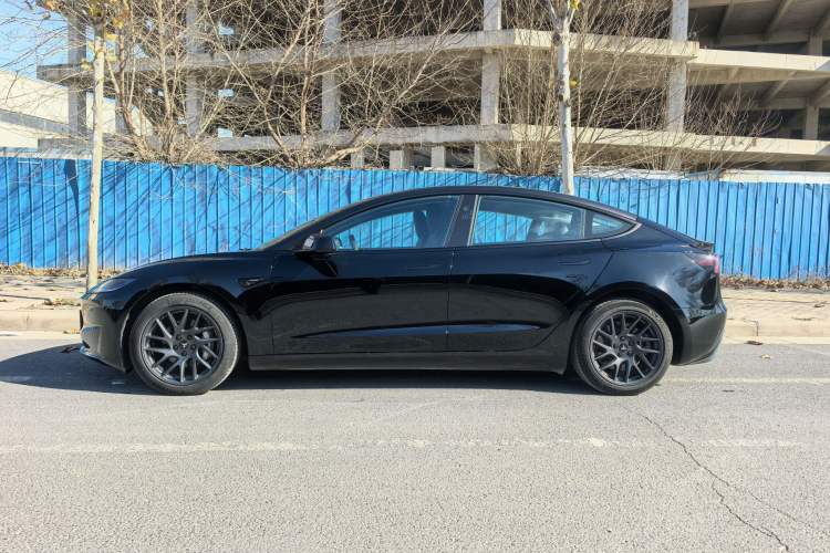 Used Tesla Model 3 2023 Rear-Wheel-Drive Version