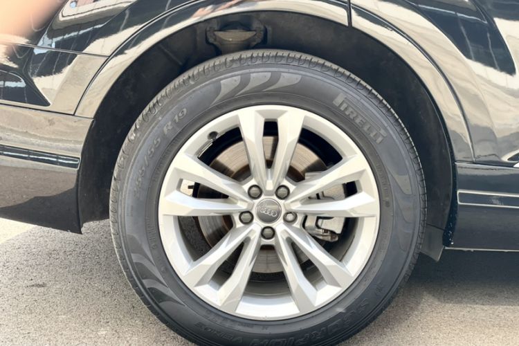 Used Audi Q7 2019 45 TFSI Comfort Model